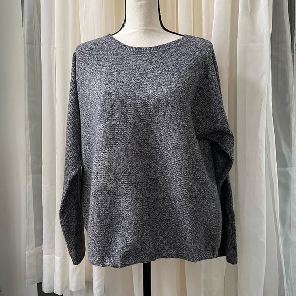 NWOT APT.9 Grey Elastic Waist Comfy Sweater - Picture 3 of 7